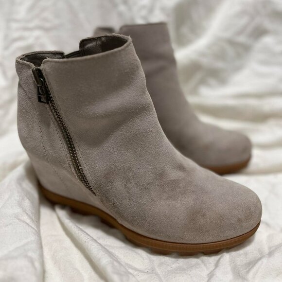 Sorel Joan of Arctic Wedge Boots - Soft Taupe Suede, Size 8 - Picture 1 of 14